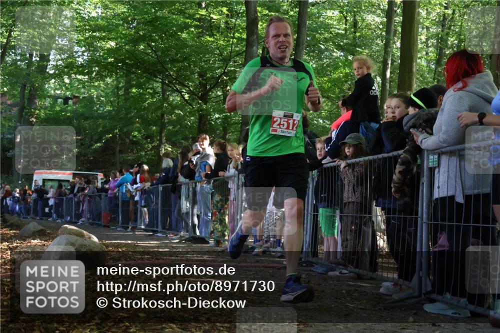 28.09.2025 - 33. Volkslauf durch das schöne Alstertal Strokosch-Dieckow http://msf.ph/oto/8971730 28.09.2025 11:54:16 Ziel 2512 meine-sportfotos.de