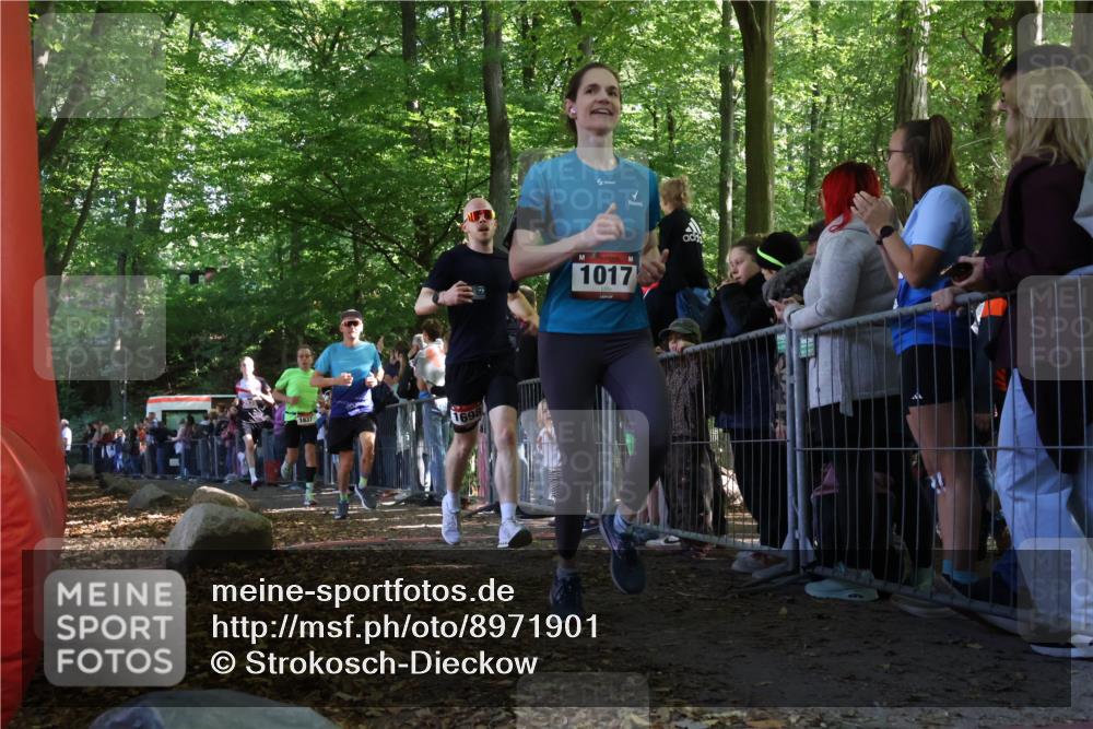 28.09.2025 - 33. Volkslauf durch das schöne Alstertal Strokosch-Dieckow http://msf.ph/oto/8971901 28.09.2025 11:54:34 Ziel 1014, 1017, 1637, 1679, 1698, 2635 meine-sportfotos.de