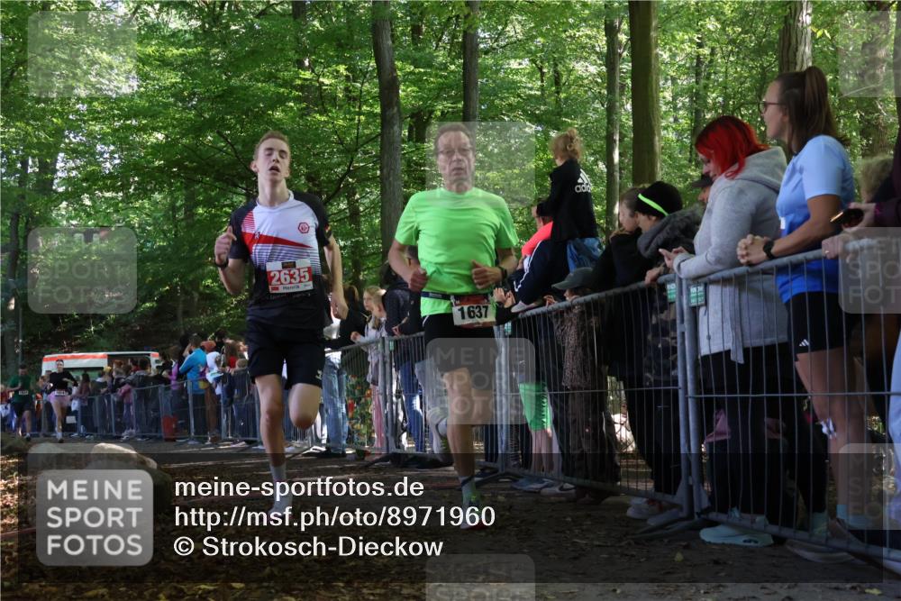 28.09.2025 - 33. Volkslauf durch das schöne Alstertal Strokosch-Dieckow http://msf.ph/oto/8971960 28.09.2025 11:54:37 Ziel 1014, 1634, 1637, 1679, 2635 meine-sportfotos.de