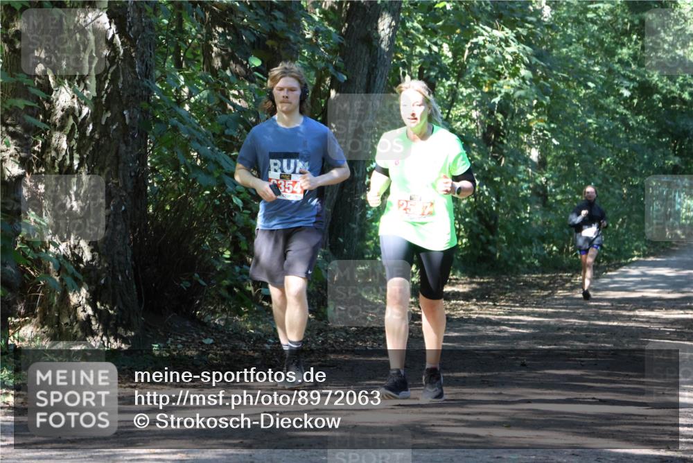 28.09.2025 - 33. Volkslauf durch das schöne Alstertal Strokosch-Dieckow http://msf.ph/oto/8972063 28.09.2025 12:28:58 Laufen 354 meine-sportfotos.de