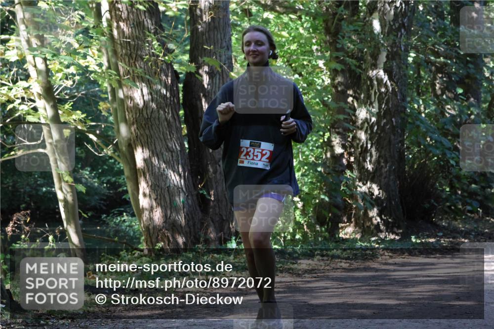 28.09.2025 - 33. Volkslauf durch das schöne Alstertal Strokosch-Dieckow http://msf.ph/oto/8972072 28.09.2025 12:29:11 Laufen 2352 meine-sportfotos.de