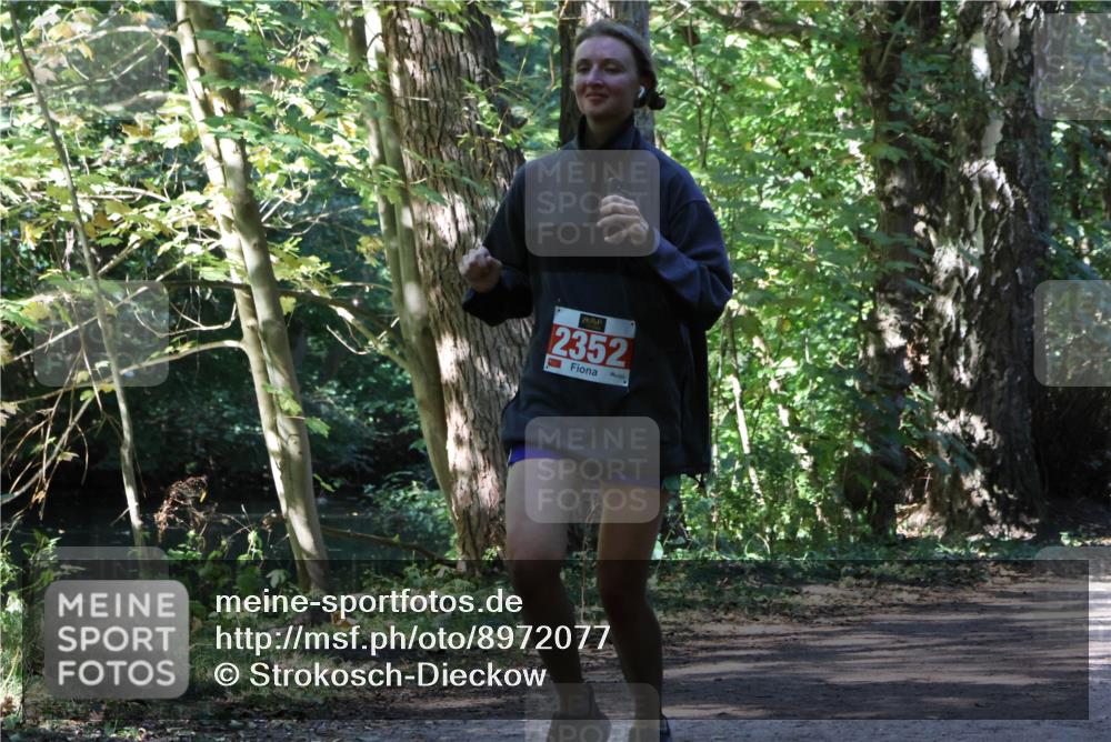 28.09.2025 - 33. Volkslauf durch das schöne Alstertal Strokosch-Dieckow http://msf.ph/oto/8972077 28.09.2025 12:29:12 Laufen 2352 meine-sportfotos.de