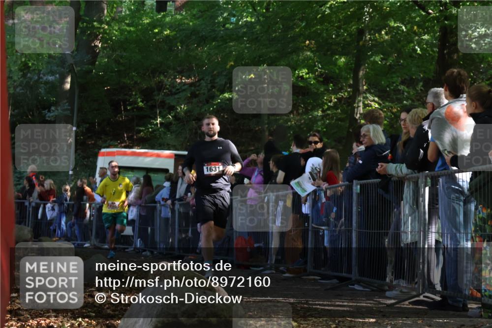 28.09.2025 - 33. Volkslauf durch das schöne Alstertal Strokosch-Dieckow http://msf.ph/oto/8972160 28.09.2025 11:54:53 Ziel 1631, 2161, 2258 meine-sportfotos.de