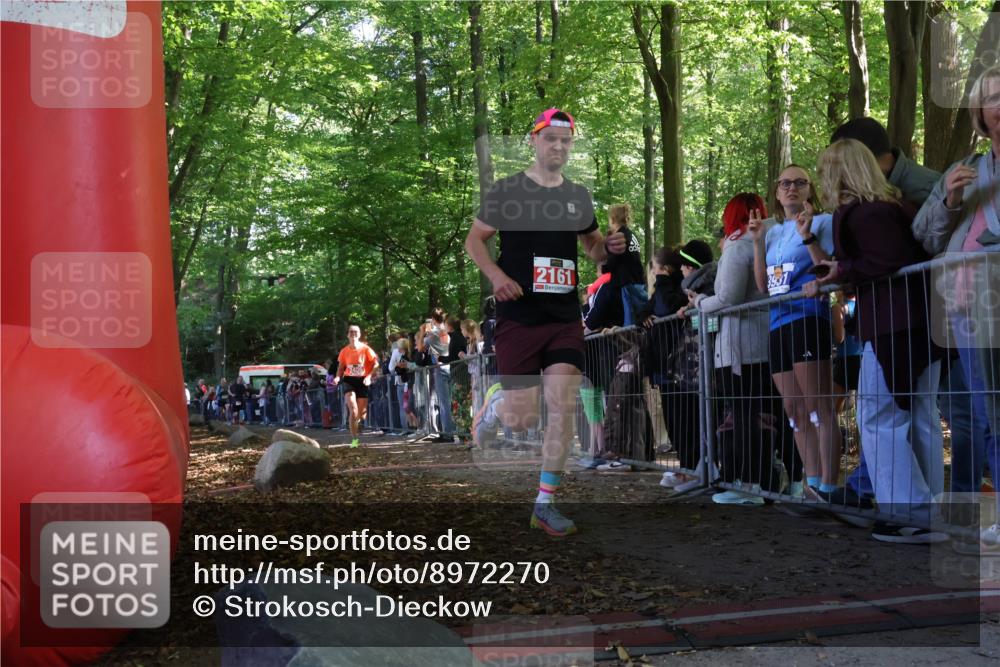 28.09.2025 - 33. Volkslauf durch das schöne Alstertal Strokosch-Dieckow http://msf.ph/oto/8972270 28.09.2025 11:55:02 Ziel 1119, 1647, 2161, 2406 meine-sportfotos.de