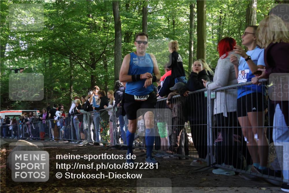 28.09.2025 - 33. Volkslauf durch das schöne Alstertal Strokosch-Dieckow http://msf.ph/oto/8972281 28.09.2025 11:55:13 Ziel 1609, 1741 meine-sportfotos.de