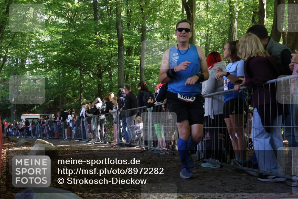 28.09.2025 - 33. Volkslauf durch das schöne Alstertal Strokosch-Dieckow http://msf.ph/oto/8972282 28.09.2025 11:55:13 Ziel 1609, 1741 meine-sportfotos.de