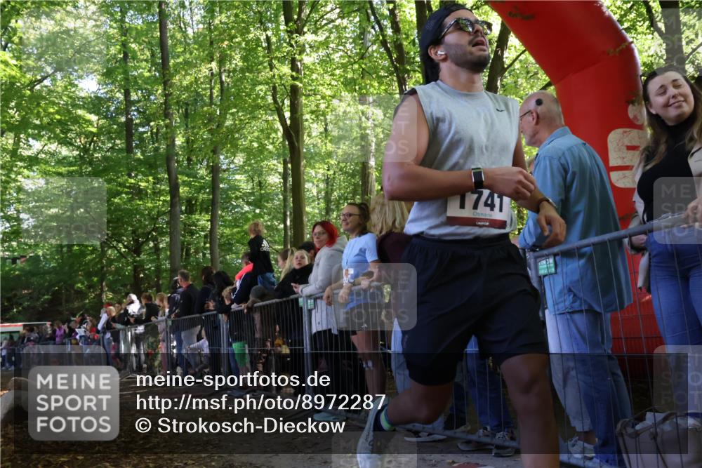 28.09.2025 - 33. Volkslauf durch das schöne Alstertal Strokosch-Dieckow http://msf.ph/oto/8972287 28.09.2025 11:55:21 Ziel 1636 meine-sportfotos.de