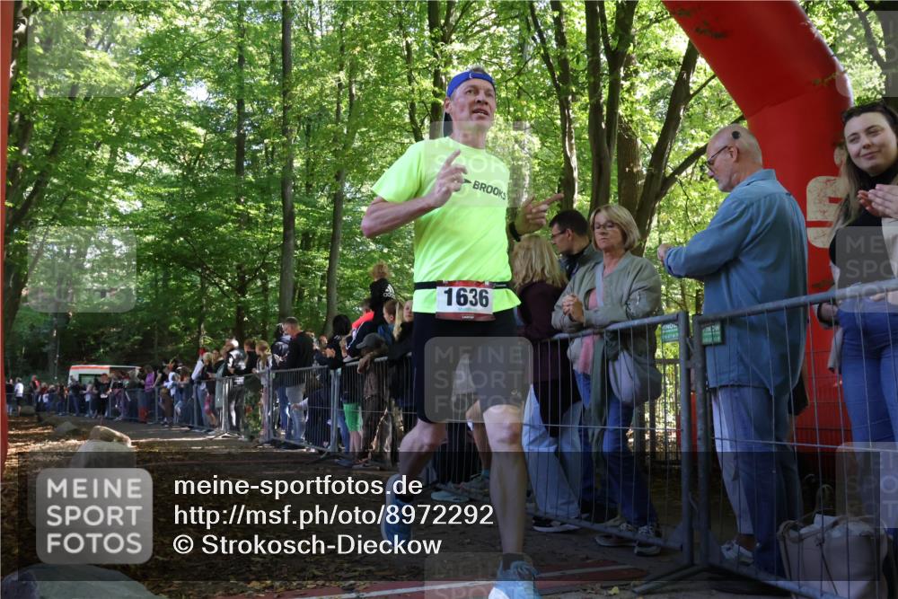 28.09.2025 - 33. Volkslauf durch das schöne Alstertal Strokosch-Dieckow http://msf.ph/oto/8972292 28.09.2025 11:55:31 Ziel 1125, 1636, 1799 meine-sportfotos.de