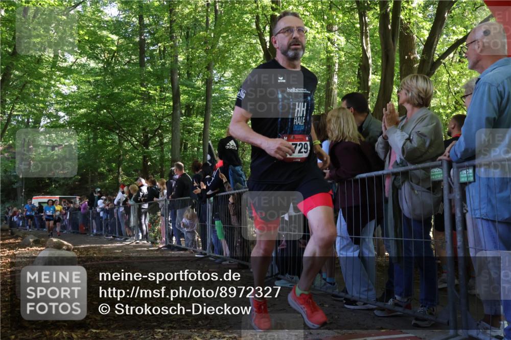 28.09.2025 - 33. Volkslauf durch das schöne Alstertal Strokosch-Dieckow http://msf.ph/oto/8972327 28.09.2025 11:56:09 Ziel 1625, 1729, 3084, 3085 meine-sportfotos.de