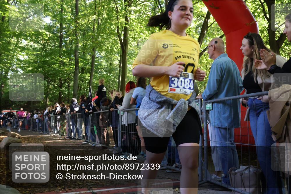 28.09.2025 - 33. Volkslauf durch das schöne Alstertal Strokosch-Dieckow http://msf.ph/oto/8972339 28.09.2025 11:56:19 Ziel 1653, 1770, 2475 meine-sportfotos.de