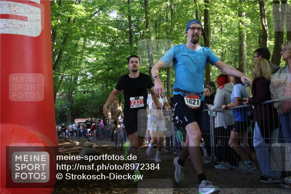 28.09.2025 - 33. Volkslauf durch das schöne Alstertal Strokosch-Dieckow http://msf.ph/oto/8972384 28.09.2025 11:57:21 Ziel 1018, 1019, 1621, 1663, 2331, 2358, 2405, 2560 meine-sportfotos.de
