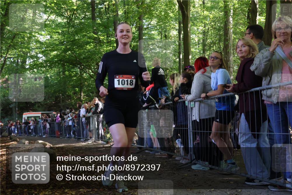 28.09.2025 - 33. Volkslauf durch das schöne Alstertal Strokosch-Dieckow http://msf.ph/oto/8972397 28.09.2025 11:57:30 Ziel 1018 meine-sportfotos.de