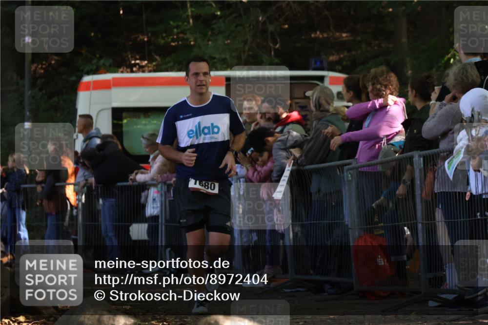28.09.2025 - 33. Volkslauf durch das schöne Alstertal Strokosch-Dieckow http://msf.ph/oto/8972404 28.09.2025 11:57:47 Ziel 1680 meine-sportfotos.de