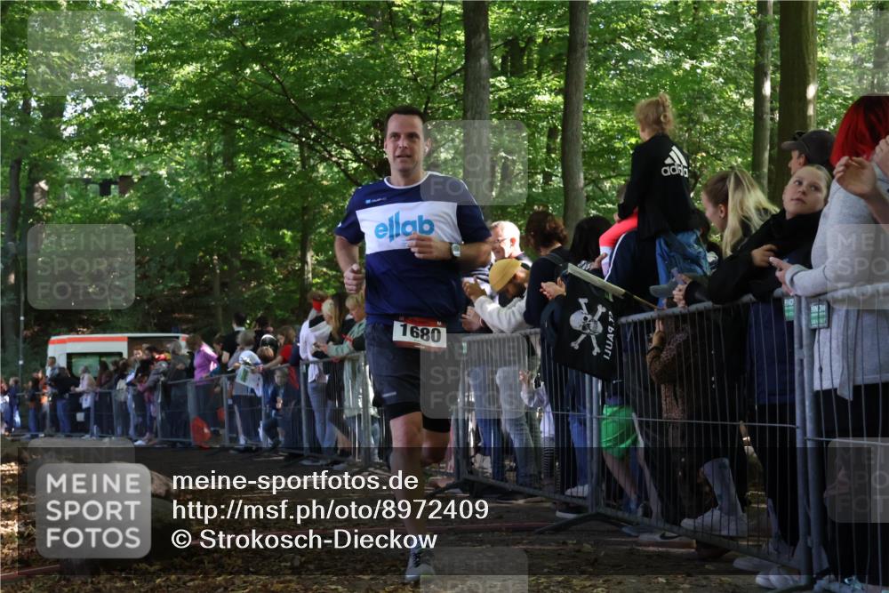 28.09.2025 - 33. Volkslauf durch das schöne Alstertal Strokosch-Dieckow http://msf.ph/oto/8972409 28.09.2025 11:57:52 Ziel 1680, 1764 meine-sportfotos.de