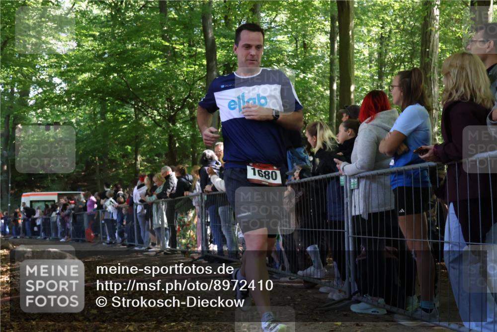 28.09.2025 - 33. Volkslauf durch das schöne Alstertal Strokosch-Dieckow http://msf.ph/oto/8972410 28.09.2025 11:57:52 Ziel 1680, 1764 meine-sportfotos.de