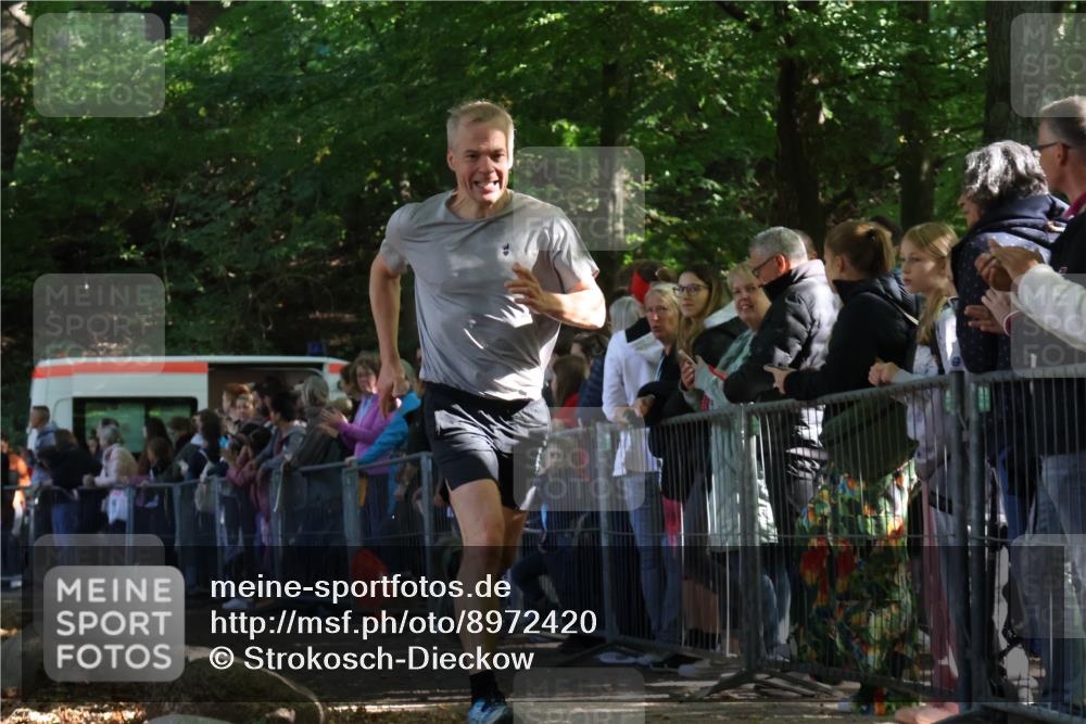 28.09.2025 - 33. Volkslauf durch das schöne Alstertal Strokosch-Dieckow http://msf.ph/oto/8972420 28.09.2025 11:58:04 Ziel  meine-sportfotos.de