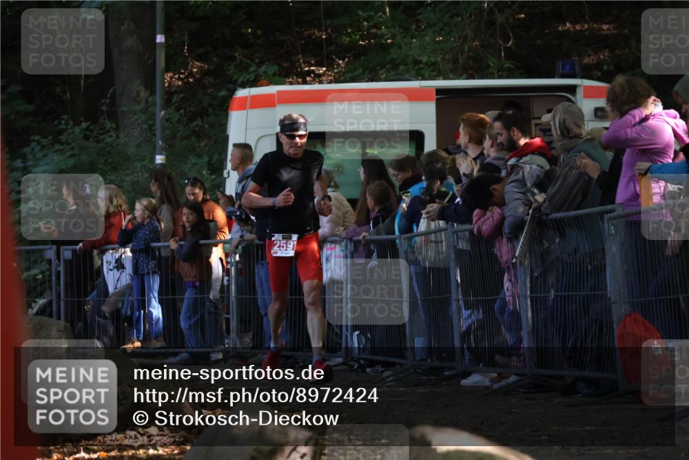 28.09.2025 - 33. Volkslauf durch das schöne Alstertal Strokosch-Dieckow http://msf.ph/oto/8972424 28.09.2025 11:58:08 Ziel 2591 meine-sportfotos.de