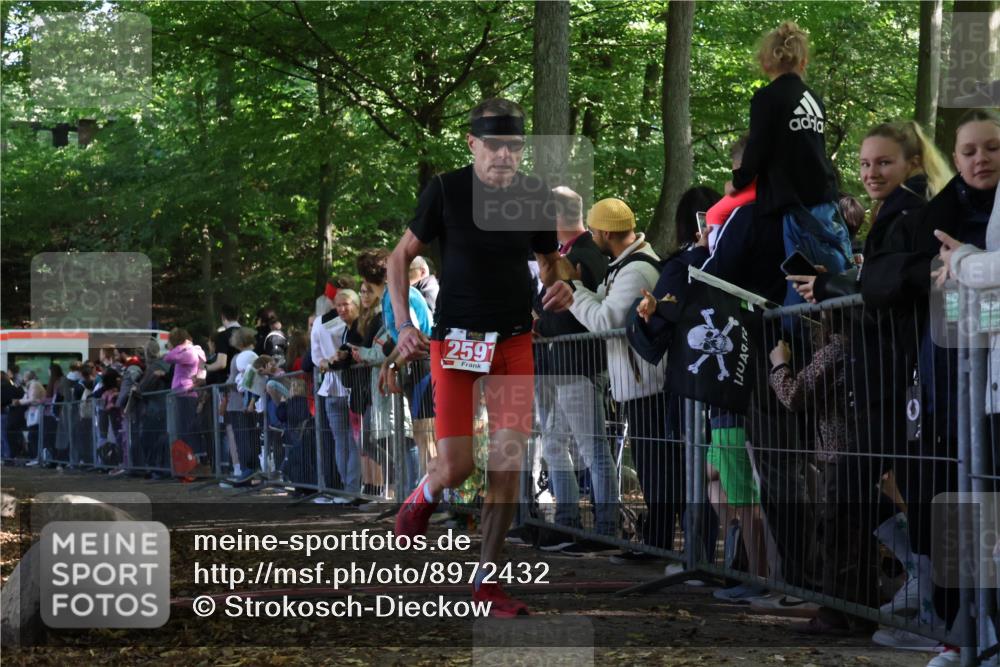 28.09.2025 - 33. Volkslauf durch das schöne Alstertal Strokosch-Dieckow http://msf.ph/oto/8972432 28.09.2025 11:58:15 Ziel 2591 meine-sportfotos.de