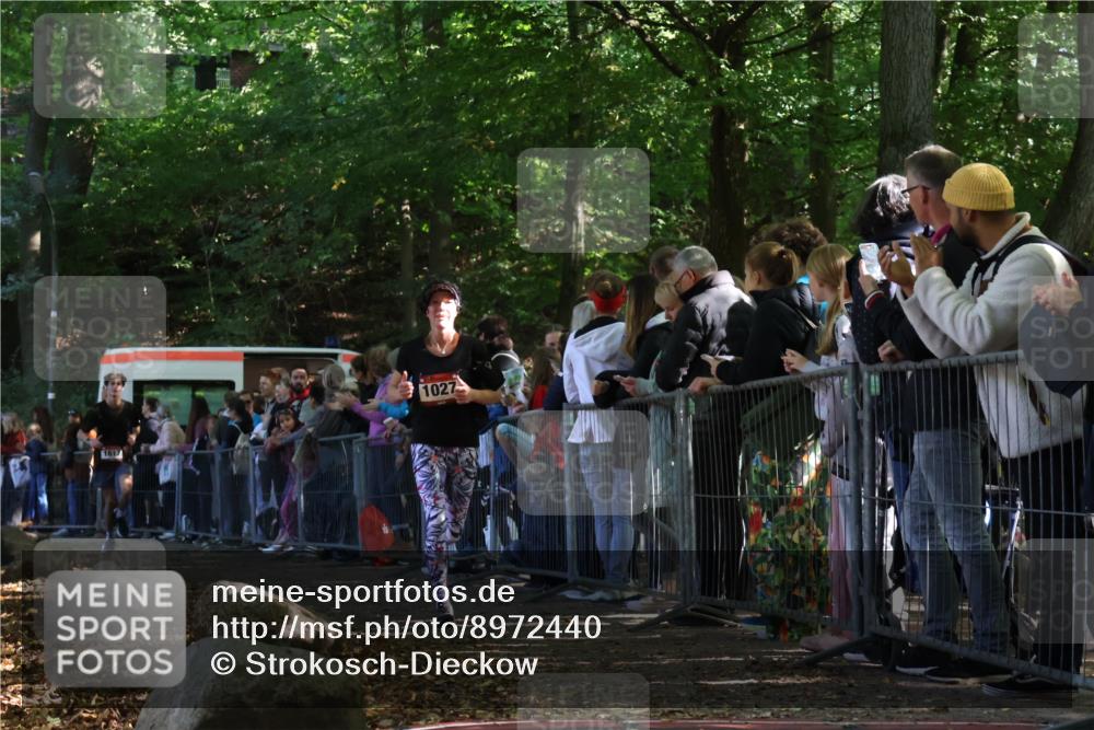 28.09.2025 - 33. Volkslauf durch das schöne Alstertal Strokosch-Dieckow http://msf.ph/oto/8972440 28.09.2025 11:58:30 Ziel 1027, 1617 meine-sportfotos.de