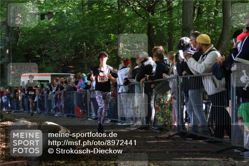 28.09.2025 - 33. Volkslauf durch das schöne Alstertal Strokosch-Dieckow http://msf.ph/oto/8972441 28.09.2025 11:58:30 Ziel 1027, 1617 meine-sportfotos.de