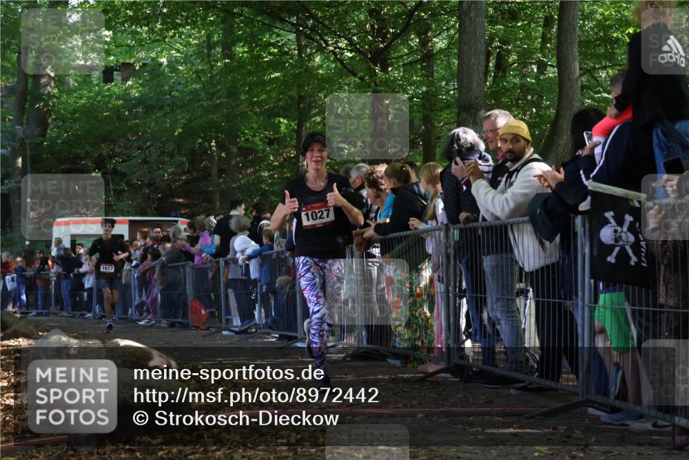 28.09.2025 - 33. Volkslauf durch das schöne Alstertal Strokosch-Dieckow http://msf.ph/oto/8972442 28.09.2025 11:58:31 Ziel 1027, 1617 meine-sportfotos.de