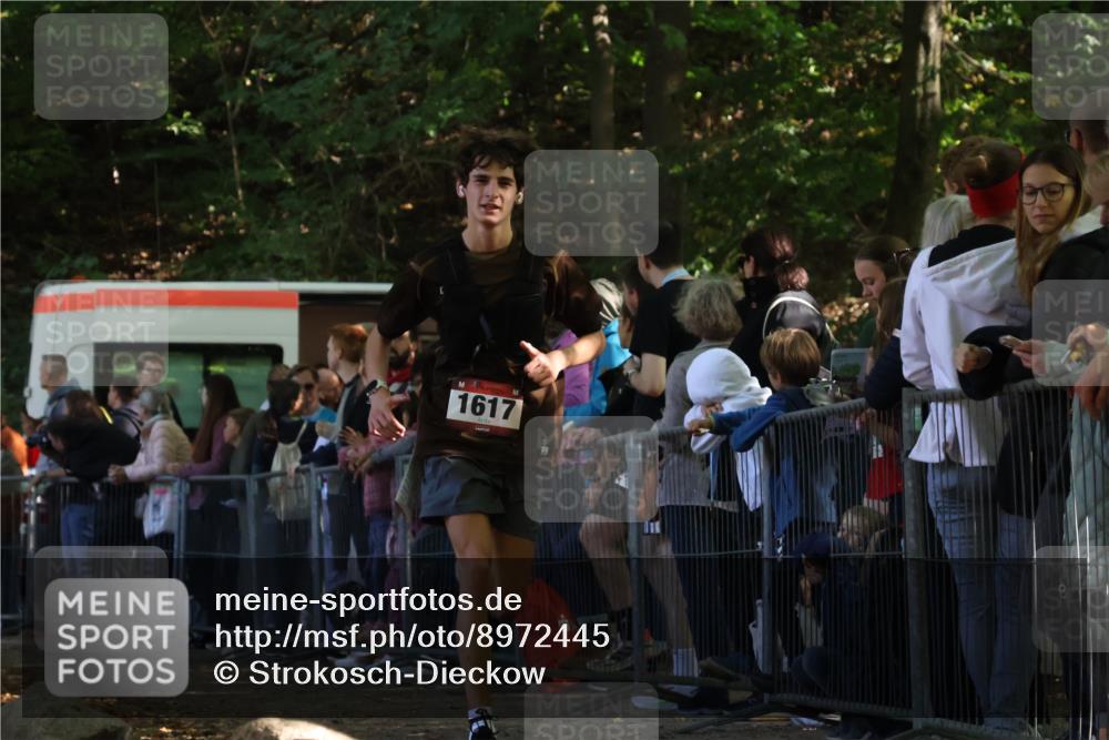 28.09.2025 - 33. Volkslauf durch das schöne Alstertal Strokosch-Dieckow http://msf.ph/oto/8972445 28.09.2025 11:58:33 Ziel 1027, 1617 meine-sportfotos.de