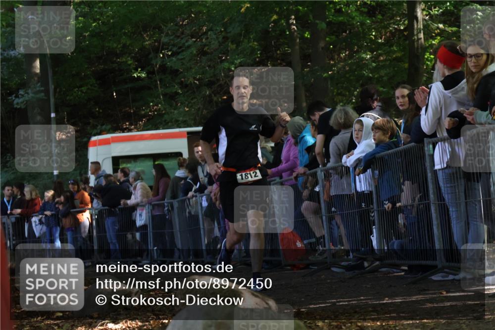 28.09.2025 - 33. Volkslauf durch das schöne Alstertal Strokosch-Dieckow http://msf.ph/oto/8972450 28.09.2025 11:58:40 Ziel 1812 meine-sportfotos.de