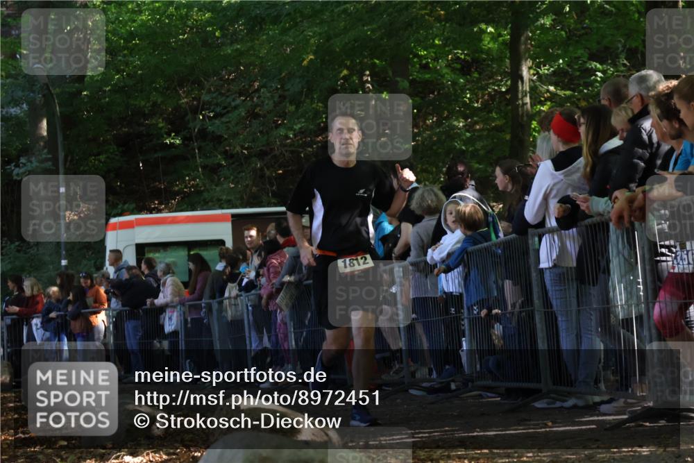 28.09.2025 - 33. Volkslauf durch das schöne Alstertal Strokosch-Dieckow http://msf.ph/oto/8972451 28.09.2025 11:58:41 Ziel 1812 meine-sportfotos.de