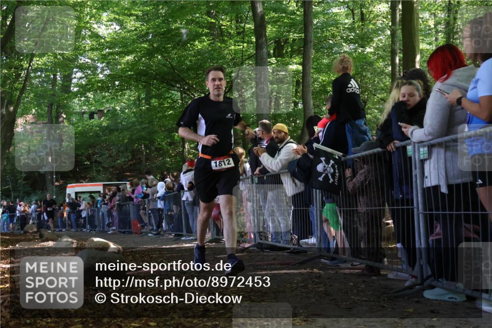28.09.2025 - 33. Volkslauf durch das schöne Alstertal Strokosch-Dieckow http://msf.ph/oto/8972453 28.09.2025 11:58:44 Ziel 1623, 1812 meine-sportfotos.de