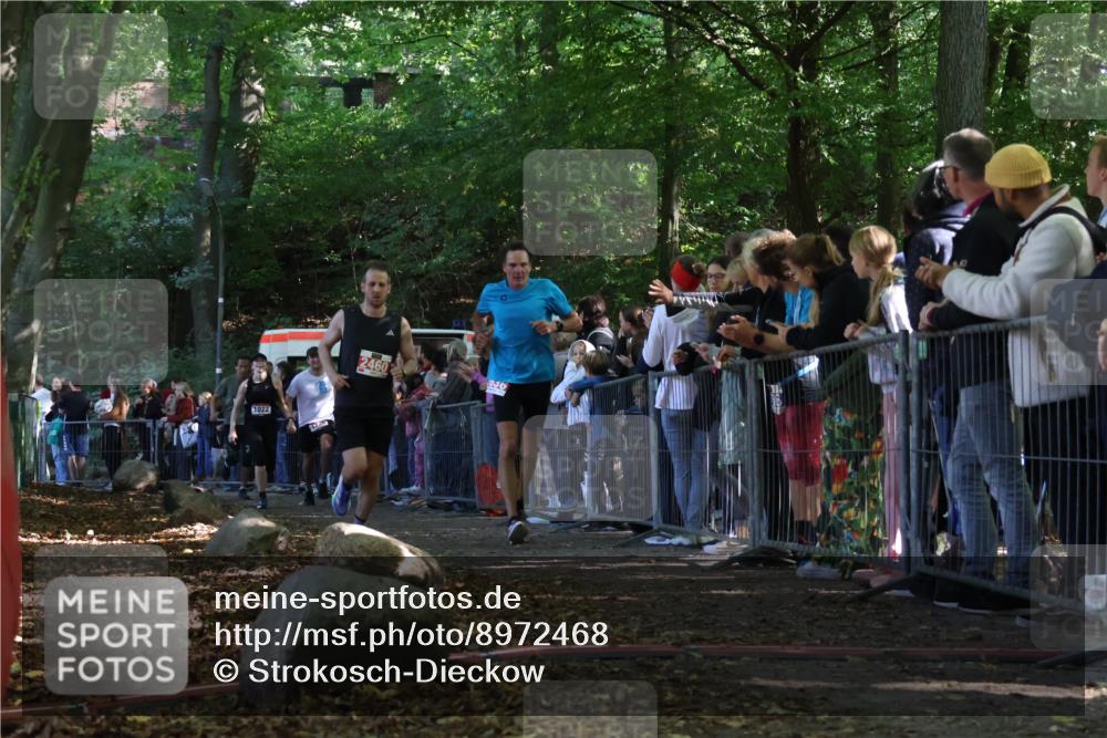 28.09.2025 - 33. Volkslauf durch das schöne Alstertal Strokosch-Dieckow http://msf.ph/oto/8972468 28.09.2025 11:59:02 Ziel 1022, 1670, 1708, 2460, 2636 meine-sportfotos.de