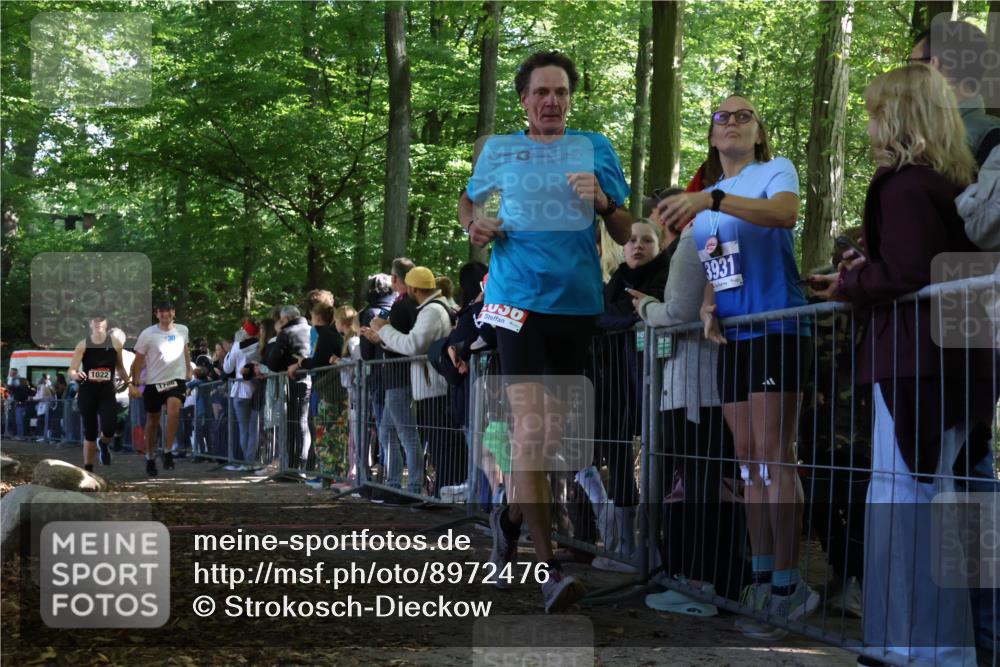 28.09.2025 - 33. Volkslauf durch das schöne Alstertal Strokosch-Dieckow http://msf.ph/oto/8972476 28.09.2025 11:59:05 Ziel 1022, 1670, 1708, 2460, 2636 meine-sportfotos.de