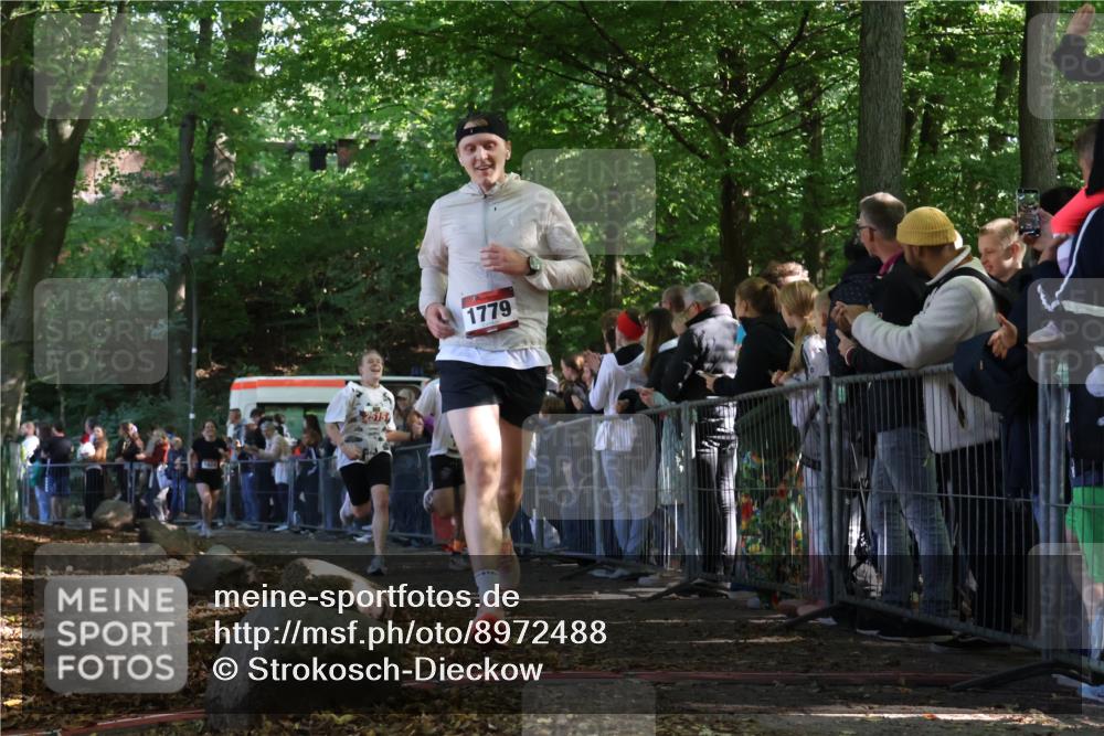28.09.2025 - 33. Volkslauf durch das schöne Alstertal Strokosch-Dieckow http://msf.ph/oto/8972488 28.09.2025 11:59:17 Ziel 1024, 1591, 1779, 2515 meine-sportfotos.de