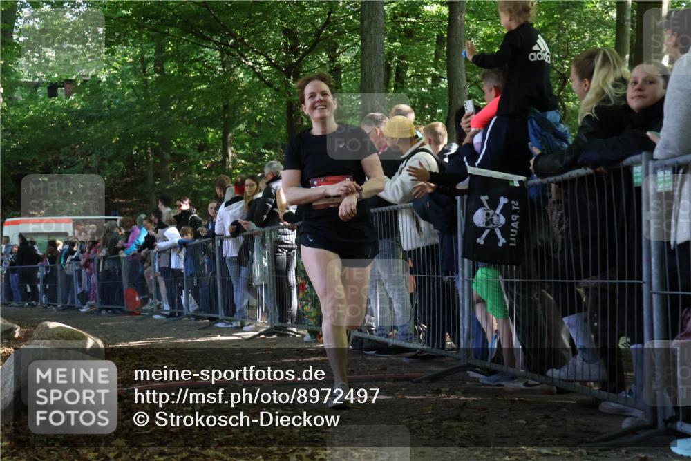 28.09.2025 - 33. Volkslauf durch das schöne Alstertal Strokosch-Dieckow http://msf.ph/oto/8972497 28.09.2025 11:59:25 Ziel 1024 meine-sportfotos.de