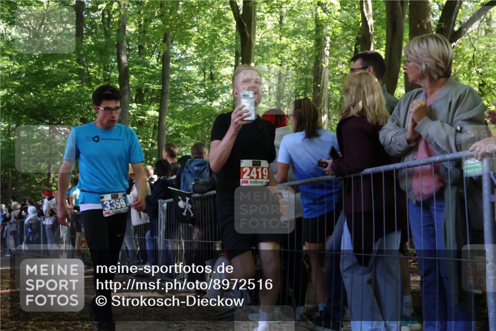 28.09.2025 - 33. Volkslauf durch das schöne Alstertal Strokosch-Dieckow http://msf.ph/oto/8972516 28.09.2025 11:59:48 Ziel 1021, 1613, 1642, 1726, 2419, 2577 meine-sportfotos.de