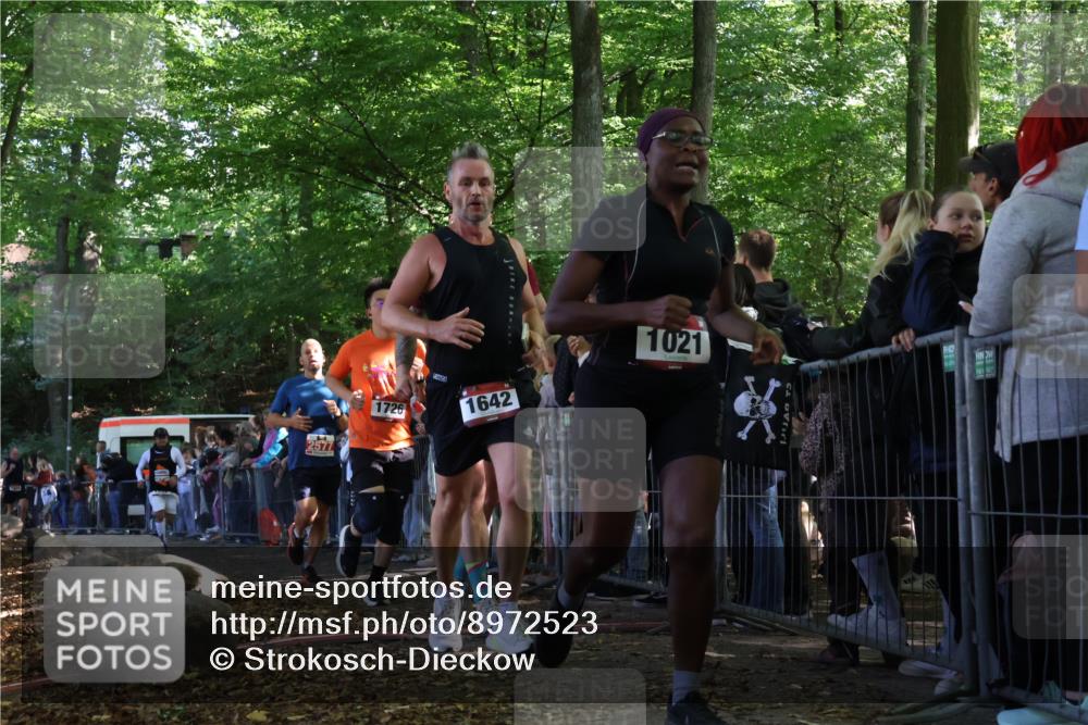28.09.2025 - 33. Volkslauf durch das schöne Alstertal Strokosch-Dieckow http://msf.ph/oto/8972523 28.09.2025 11:59:55 Ziel 1021, 1532, 1613, 1642, 1726, 2577 meine-sportfotos.de