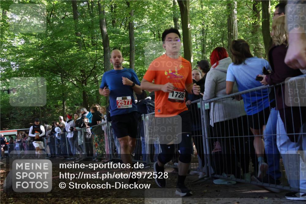 28.09.2025 - 33. Volkslauf durch das schöne Alstertal Strokosch-Dieckow http://msf.ph/oto/8972528 28.09.2025 11:59:57 Ziel 1532, 1726, 1828, 2577 meine-sportfotos.de
