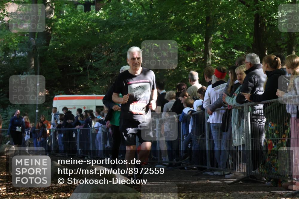 28.09.2025 - 33. Volkslauf durch das schöne Alstertal Strokosch-Dieckow http://msf.ph/oto/8972559 28.09.2025 12:00:28 Ziel 1652, 3192 meine-sportfotos.de