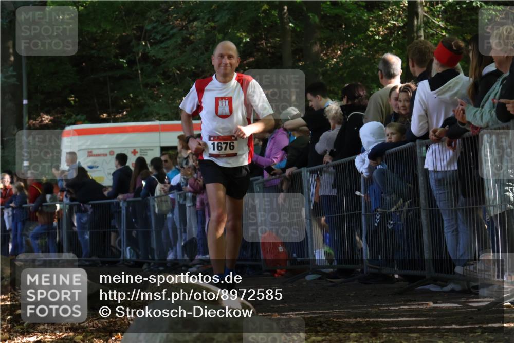 28.09.2025 - 33. Volkslauf durch das schöne Alstertal Strokosch-Dieckow http://msf.ph/oto/8972585 28.09.2025 12:01:06 Ziel 1676 meine-sportfotos.de