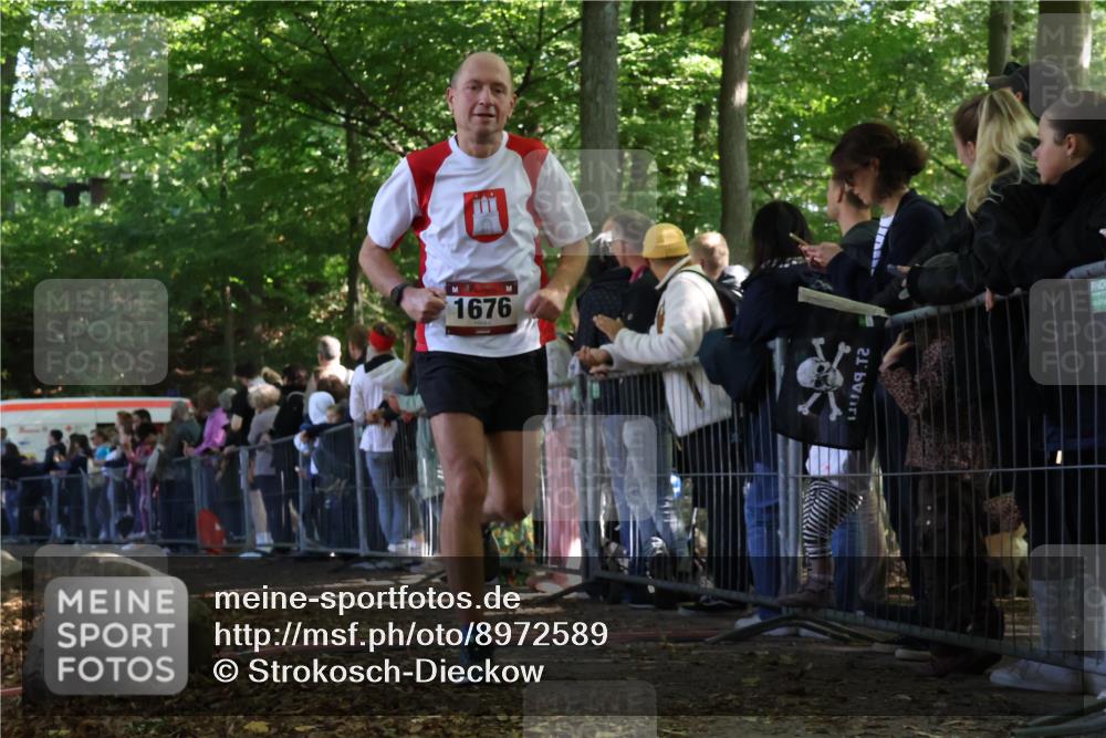 28.09.2025 - 33. Volkslauf durch das schöne Alstertal Strokosch-Dieckow http://msf.ph/oto/8972589 28.09.2025 12:01:09 Ziel 1676 meine-sportfotos.de