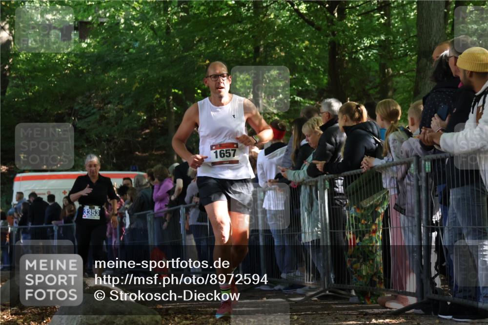 28.09.2025 - 33. Volkslauf durch das schöne Alstertal Strokosch-Dieckow http://msf.ph/oto/8972594 28.09.2025 12:01:19 Ziel 1657, 3353 meine-sportfotos.de