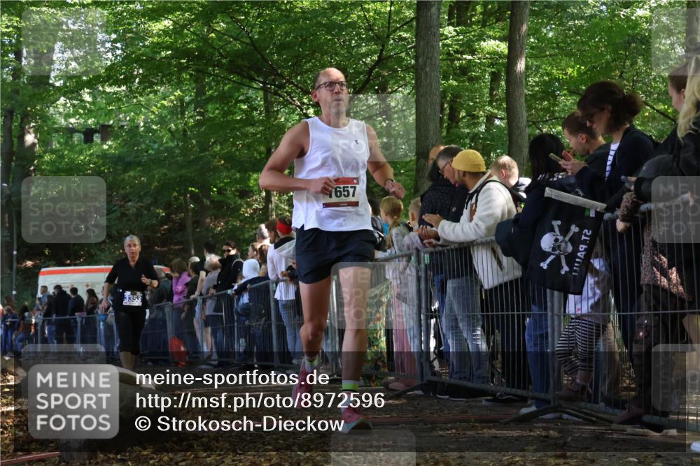 28.09.2025 - 33. Volkslauf durch das schöne Alstertal Strokosch-Dieckow http://msf.ph/oto/8972596 28.09.2025 12:01:20 Ziel 1657, 3353 meine-sportfotos.de