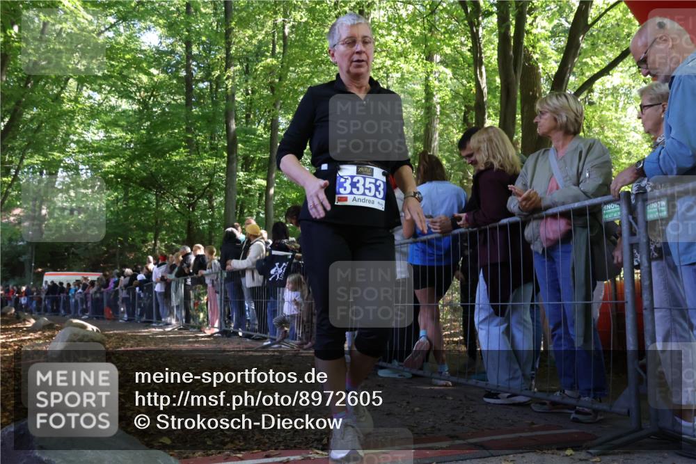 28.09.2025 - 33. Volkslauf durch das schöne Alstertal Strokosch-Dieckow http://msf.ph/oto/8972605 28.09.2025 12:01:27 Ziel  meine-sportfotos.de