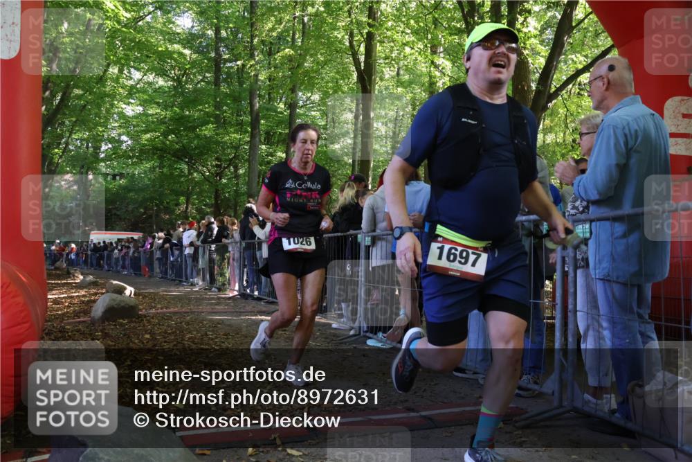 28.09.2025 - 33. Volkslauf durch das schöne Alstertal Strokosch-Dieckow http://msf.ph/oto/8972631 28.09.2025 12:02:07 Ziel 1026, 1697 meine-sportfotos.de