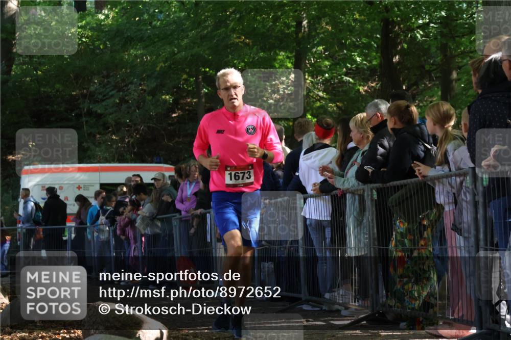 28.09.2025 - 33. Volkslauf durch das schöne Alstertal Strokosch-Dieckow http://msf.ph/oto/8972652 28.09.2025 12:02:45 Ziel 1673 meine-sportfotos.de