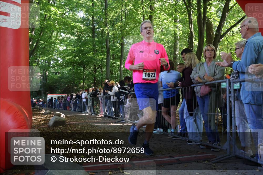 28.09.2025 - 33. Volkslauf durch das schöne Alstertal Strokosch-Dieckow http://msf.ph/oto/8972659 28.09.2025 12:02:48 Ziel 1673 meine-sportfotos.de