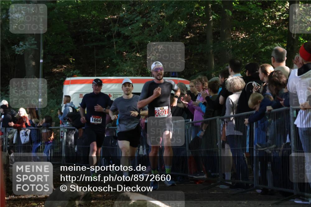 28.09.2025 - 33. Volkslauf durch das schöne Alstertal Strokosch-Dieckow http://msf.ph/oto/8972660 28.09.2025 12:03:03 Ziel 1664, 2607 meine-sportfotos.de