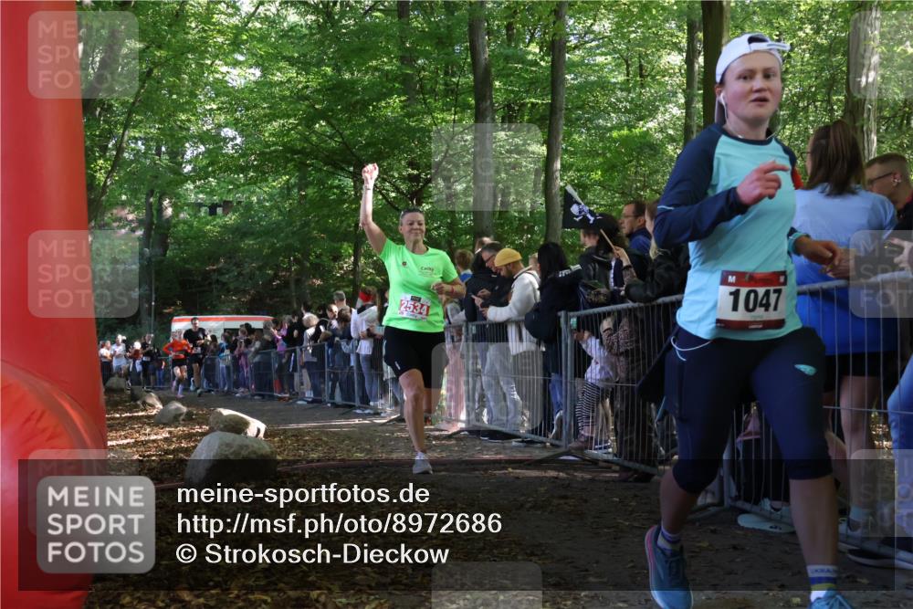 28.09.2025 - 33. Volkslauf durch das schöne Alstertal Strokosch-Dieckow http://msf.ph/oto/8972686 28.09.2025 12:03:17 Ziel 1032, 1047, 1060, 2149, 2276, 2534 meine-sportfotos.de