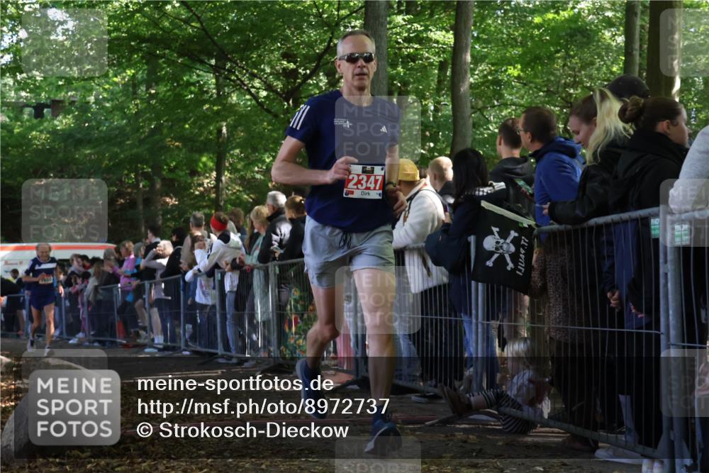 28.09.2025 - 33. Volkslauf durch das schöne Alstertal Strokosch-Dieckow http://msf.ph/oto/8972737 28.09.2025 12:04:01 Ziel 1655, 1675, 2347 meine-sportfotos.de