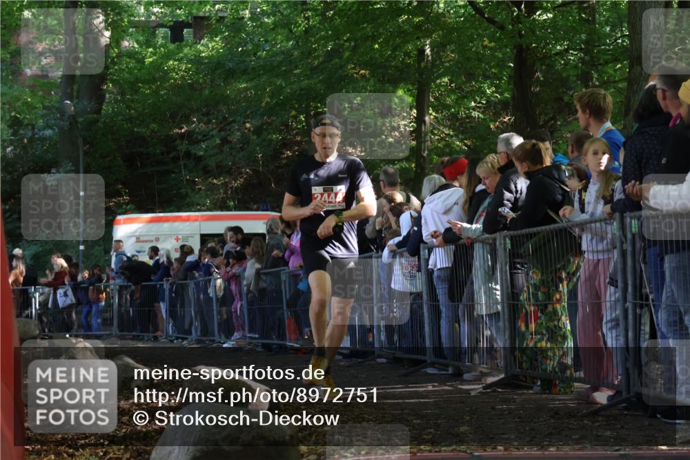 28.09.2025 - 33. Volkslauf durch das schöne Alstertal Strokosch-Dieckow http://msf.ph/oto/8972751 28.09.2025 12:04:12 Ziel 2444 meine-sportfotos.de