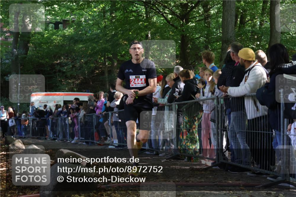28.09.2025 - 33. Volkslauf durch das schöne Alstertal Strokosch-Dieckow http://msf.ph/oto/8972752 28.09.2025 12:04:13 Ziel 2444 meine-sportfotos.de